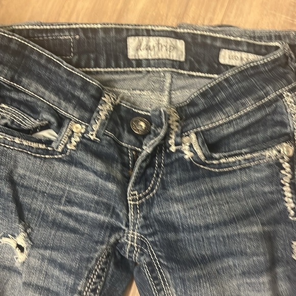 Daytrip Leo Jeans - Picture 3 of 5